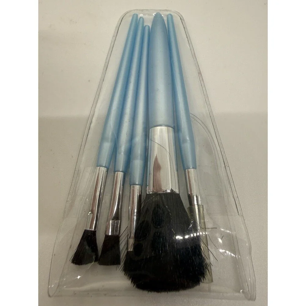 MAKE‎ UP KIT MAX MELL 12 Eyeshadow Shimmery or Metallic Finish, 5 Pcs Brush Set